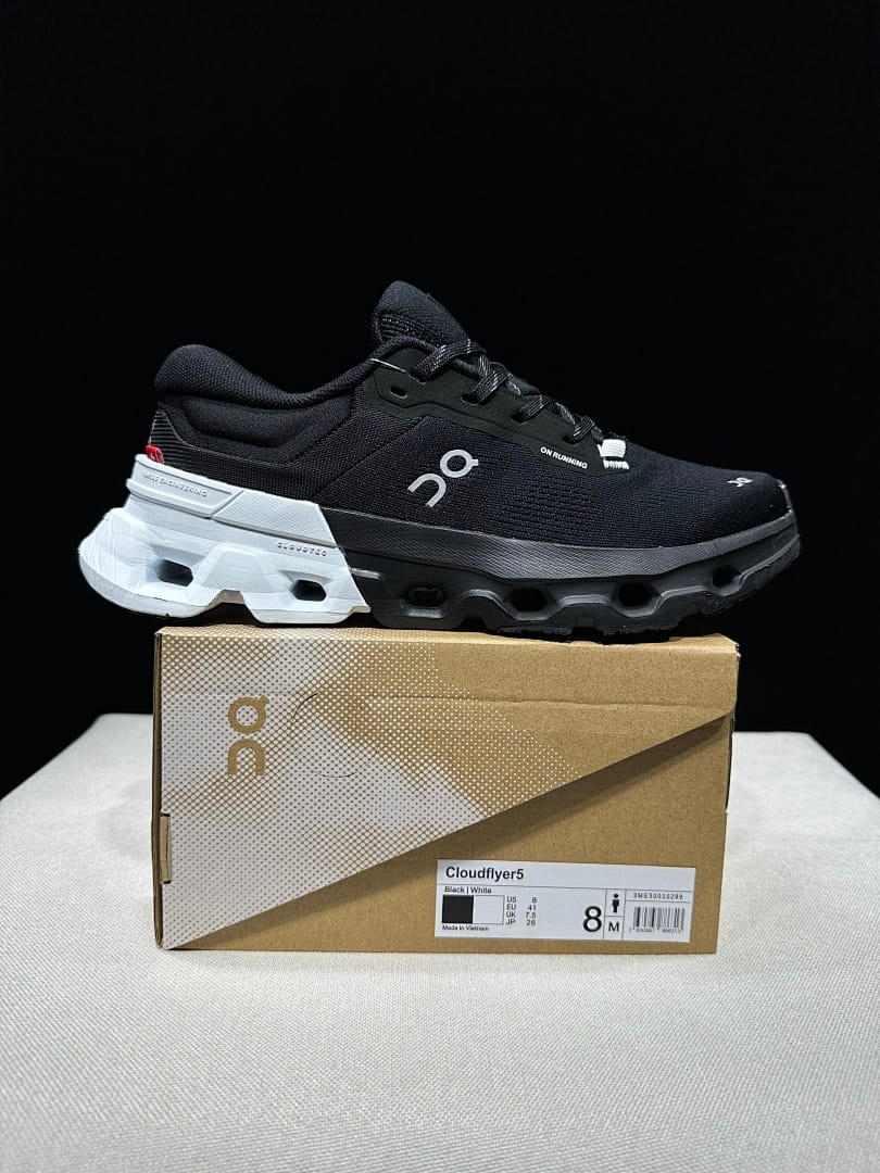 On Cloudflyer 5 'Black White'