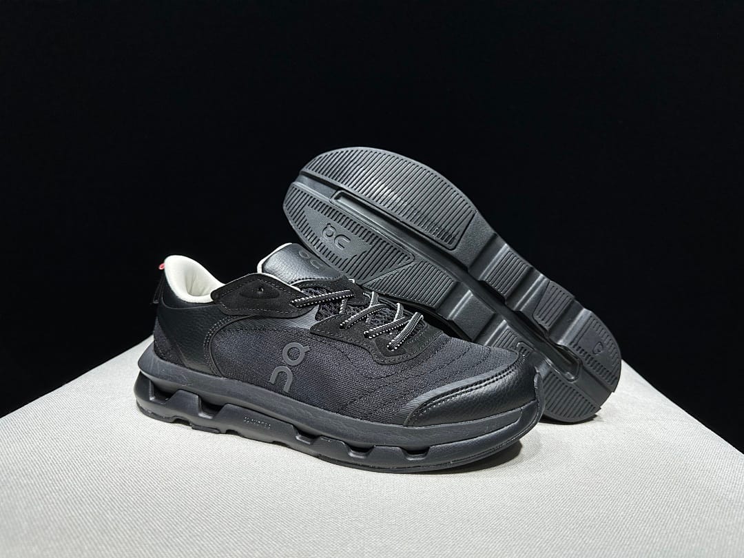 On × Zendaya Cloudzone (Colorway 6)