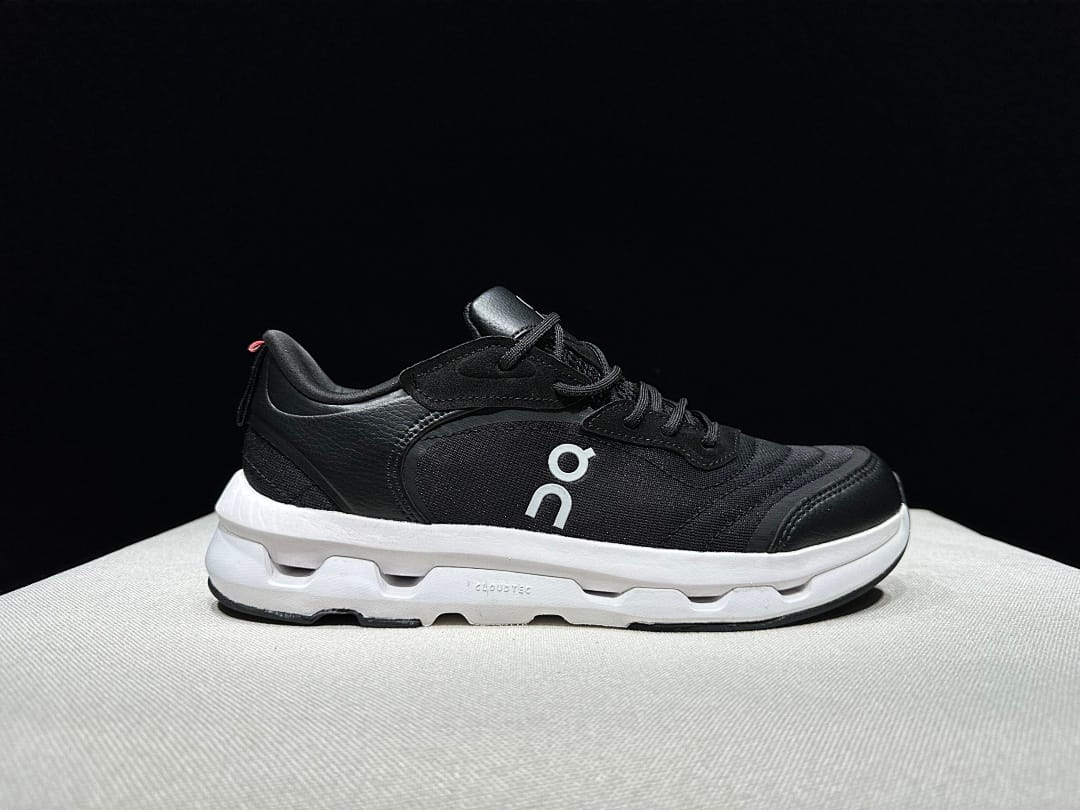 On × Zendaya Cloudzone (Colorway 4)