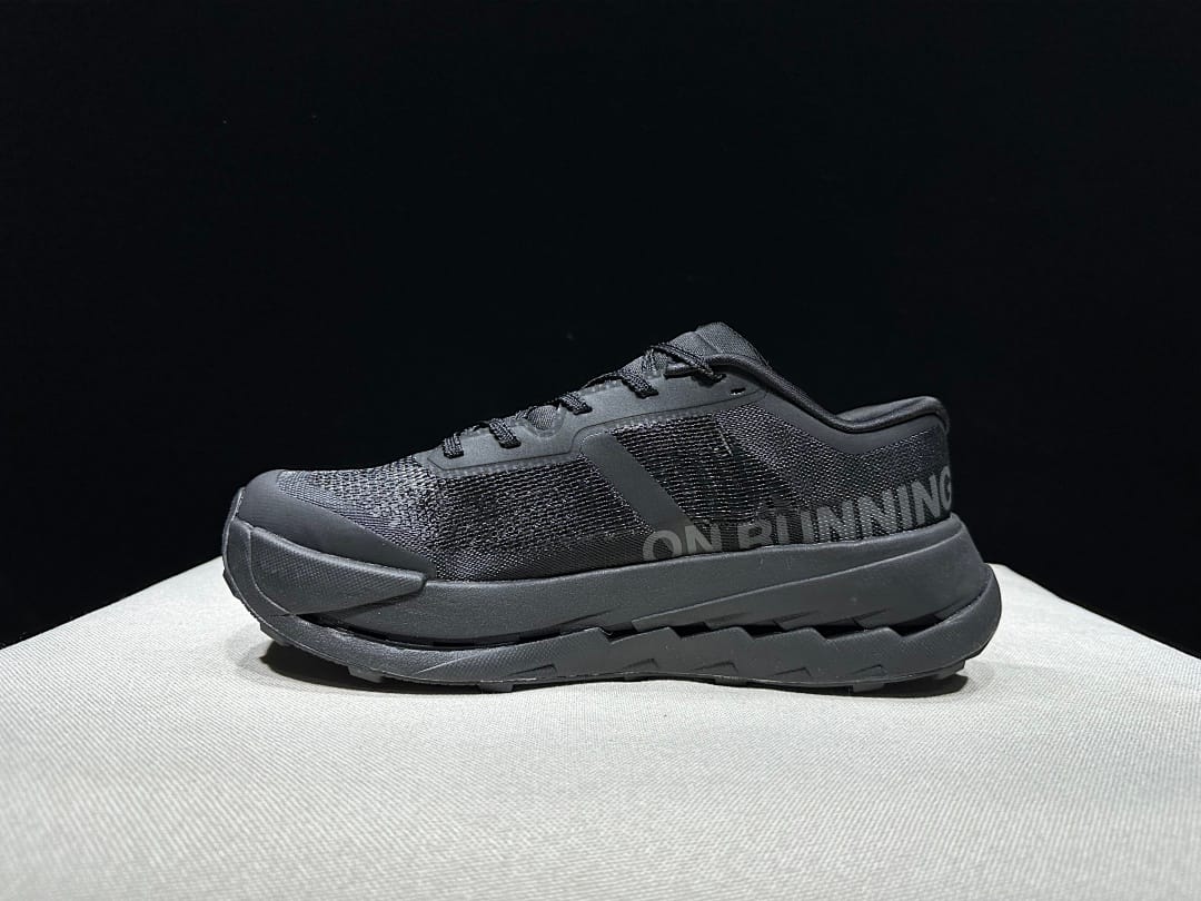 On Cloudultra Pro (Colorway 12)