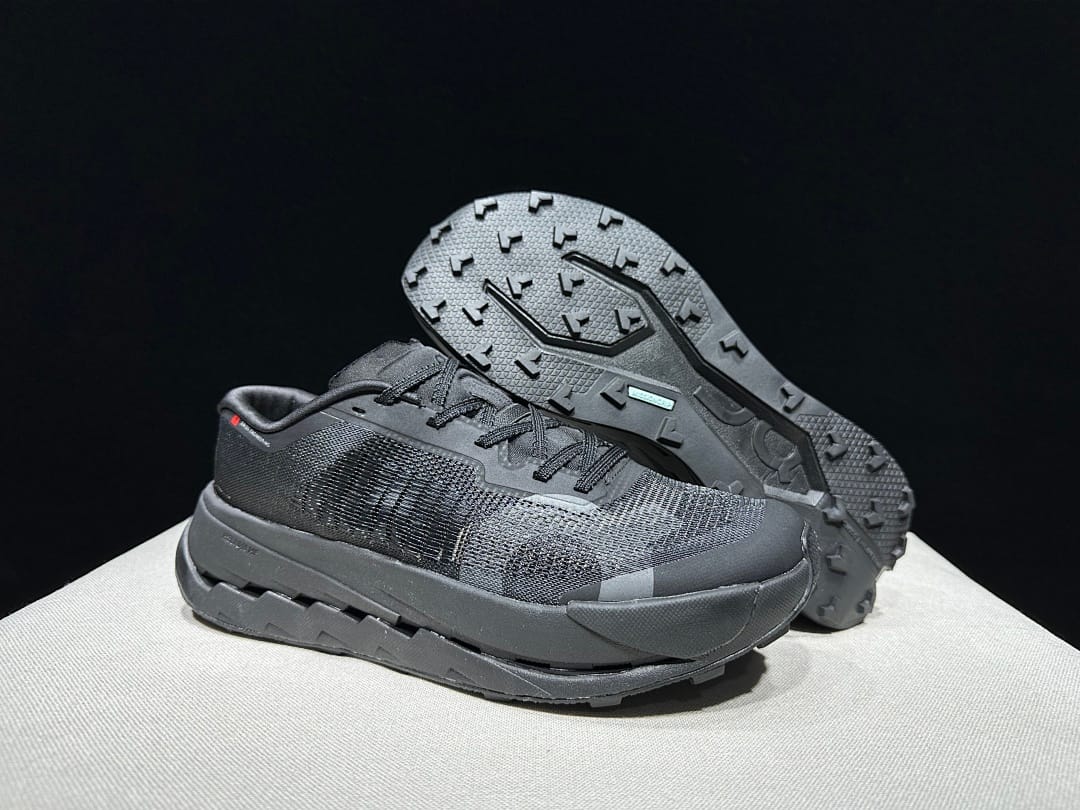 On Cloudultra Pro (Colorway 12)