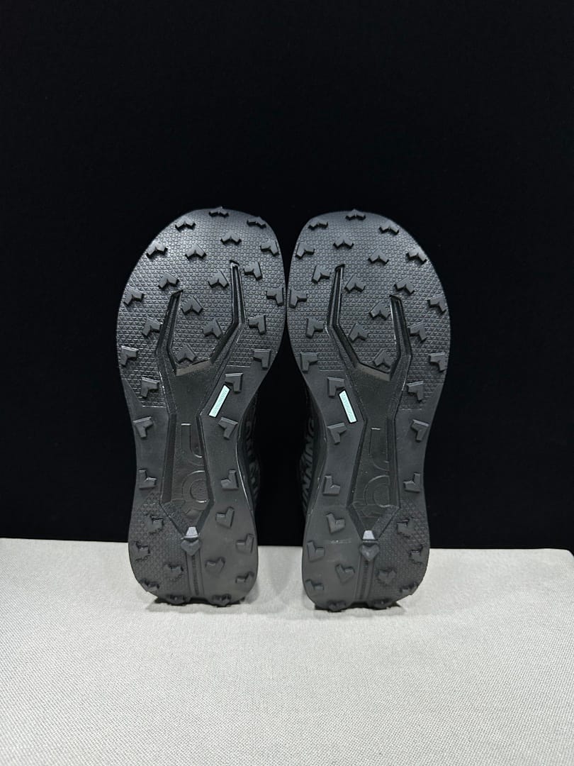 On Cloudultra Pro (Colorway 12)