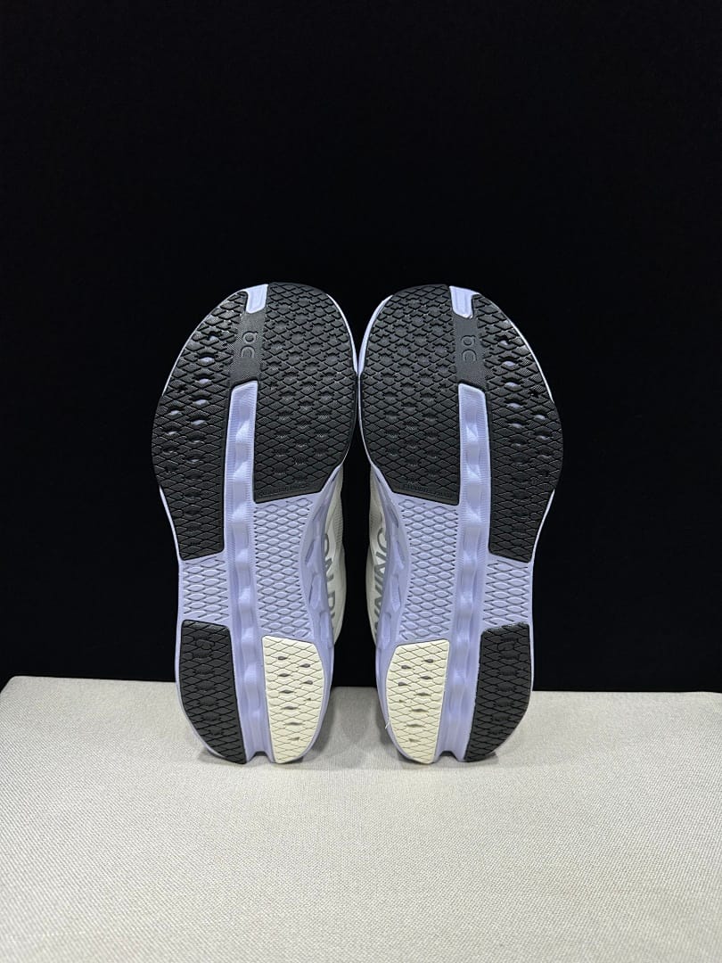 On Cloudsurfer Next 'Ivory' (Colorway 2)