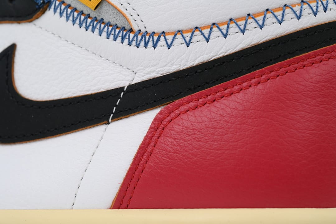 Air Jordan 1 Retro High OG Black Toe (Colorway 3)