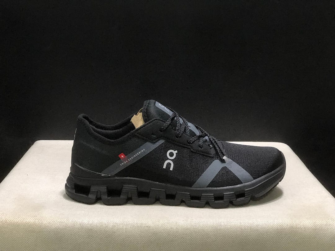 On Cloud X4 AD (Colorway 2)