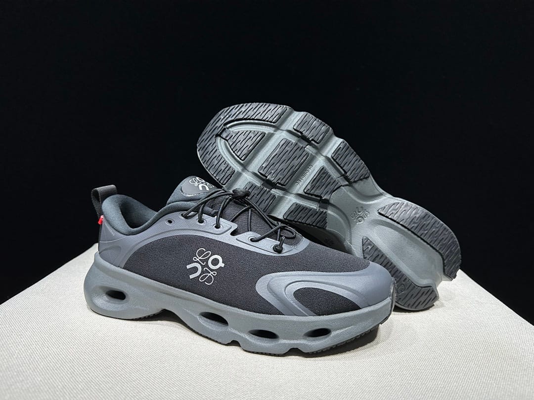 On × LOEWE Cloudventure 3.0 (Colorway 31)