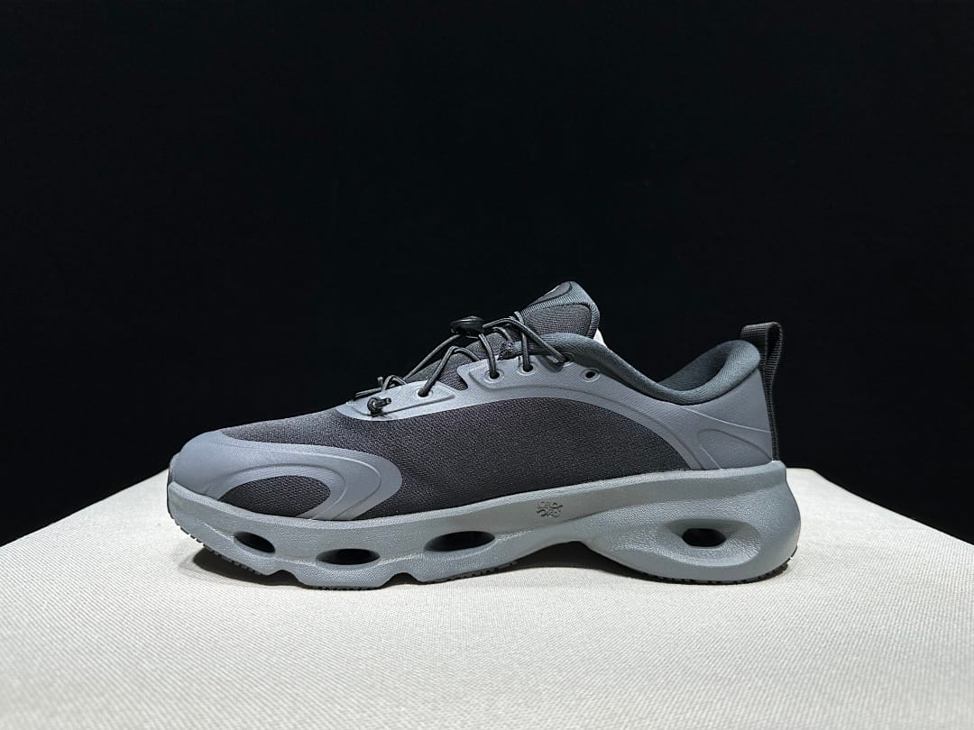 On × LOEWE Cloudventure 3.0 (Colorway 31)
