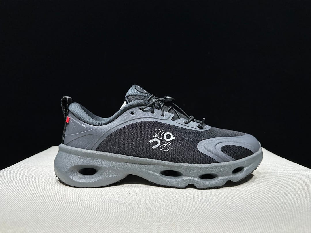 On × LOEWE Cloudventure 3.0 (Colorway 31)
