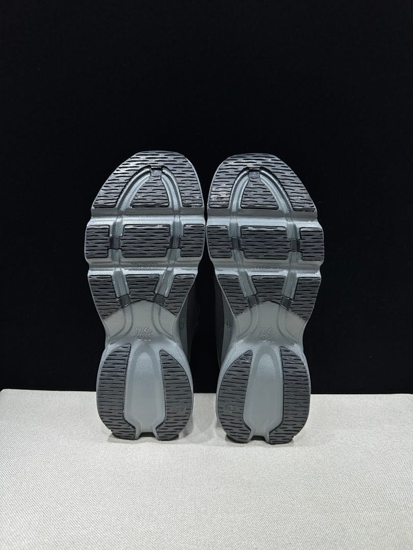 On × LOEWE Cloudventure 3.0 (Colorway 31)