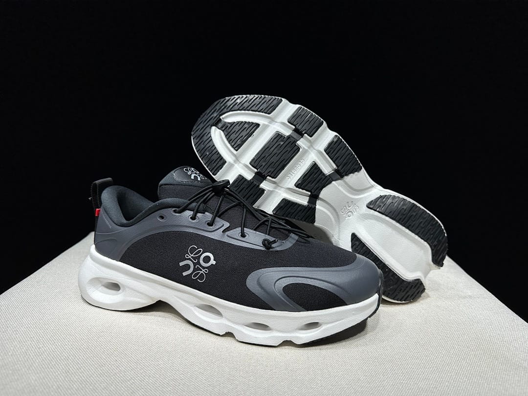 On × LOEWE Cloudventure 3.0 (Colorway 29)