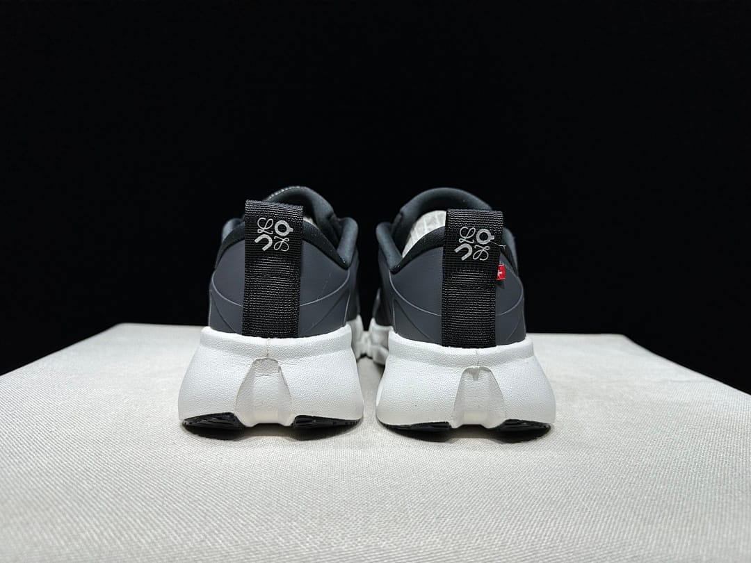 On × LOEWE Cloudventure 3.0 (Colorway 29)