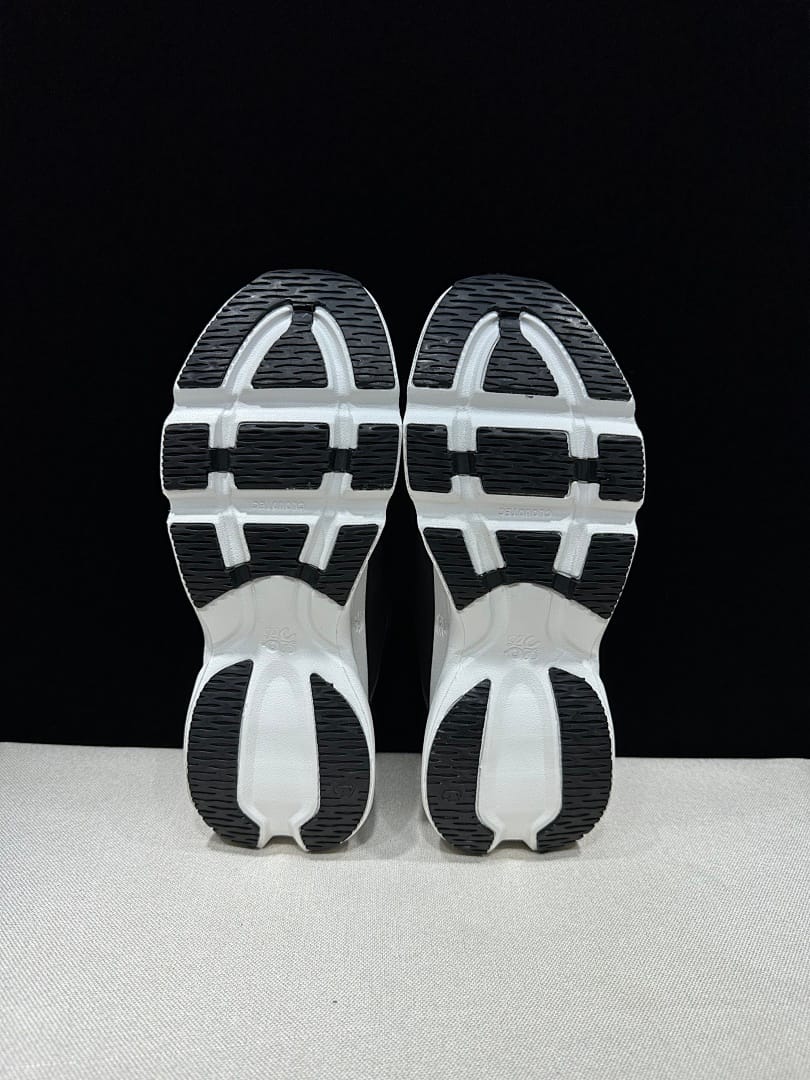 On × LOEWE Cloudventure 3.0 (Colorway 29)