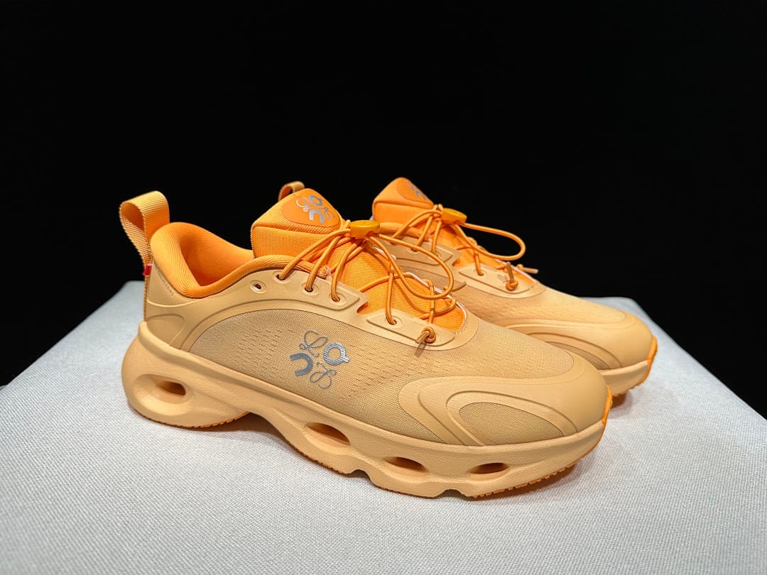 On × LOEWE Cloudventure 3.0 (Colorway 21)