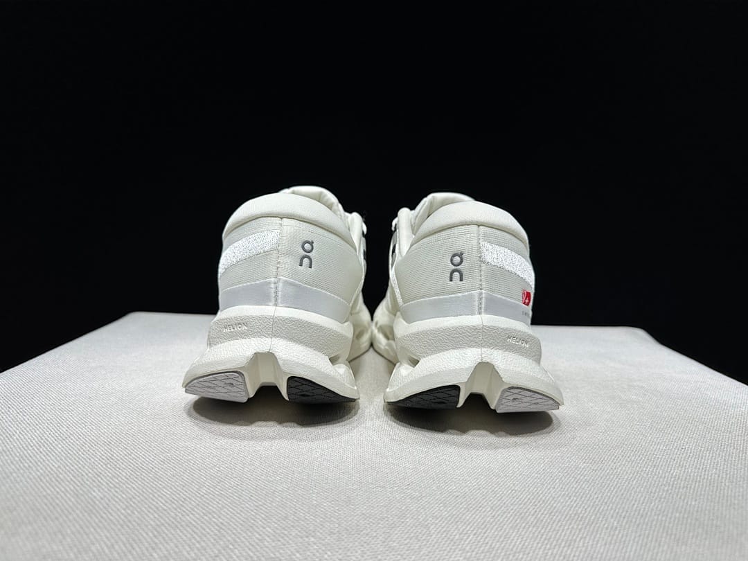 On Cloudsurfer 2 (Colorway 3)