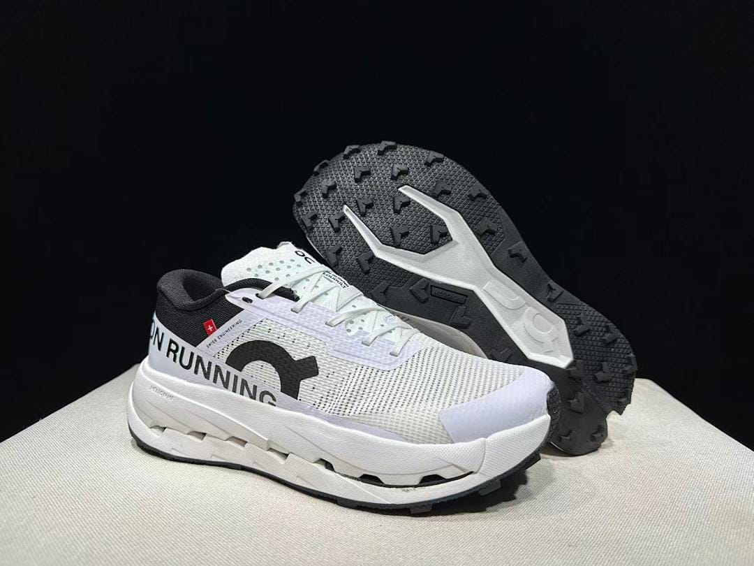 On Cloudultra 3 (Colorway 13)