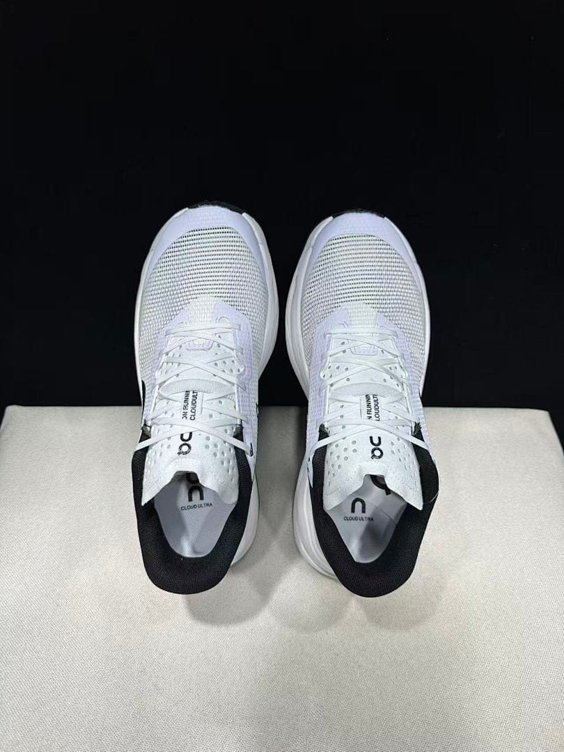 On Cloudultra 3 (Colorway 13)