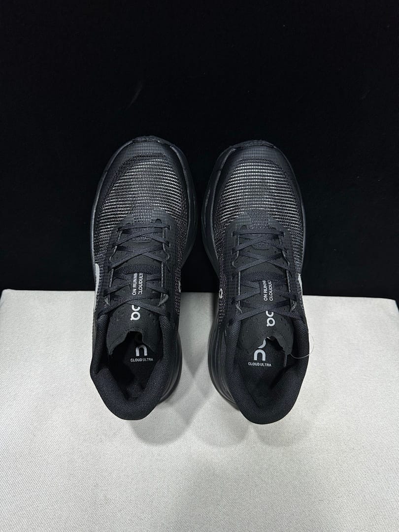 On Cloudultra 3 (Colorway 11)