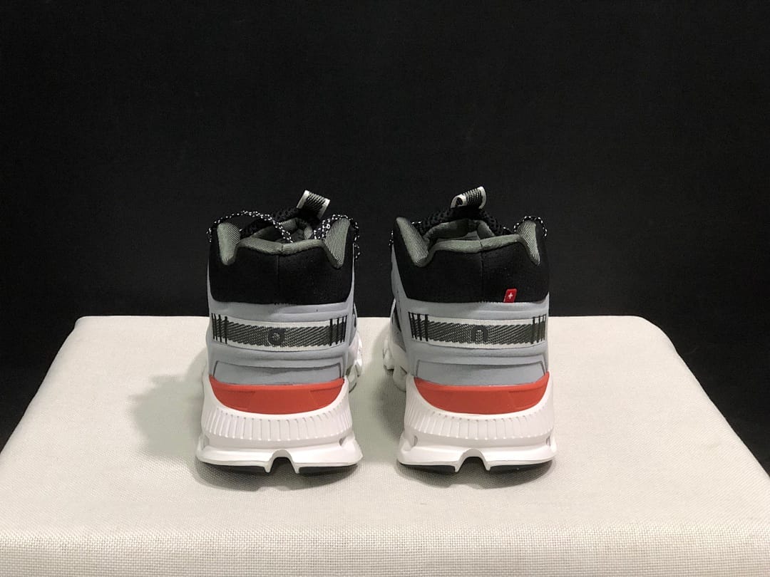 On Cloud Hi Edge (Colorway 25)
