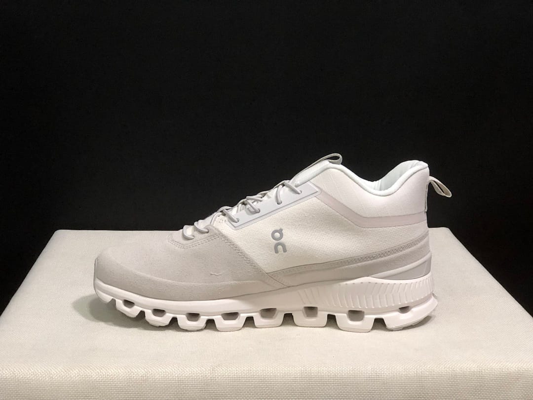 On Cloud Hi Edge (Colorway 7)