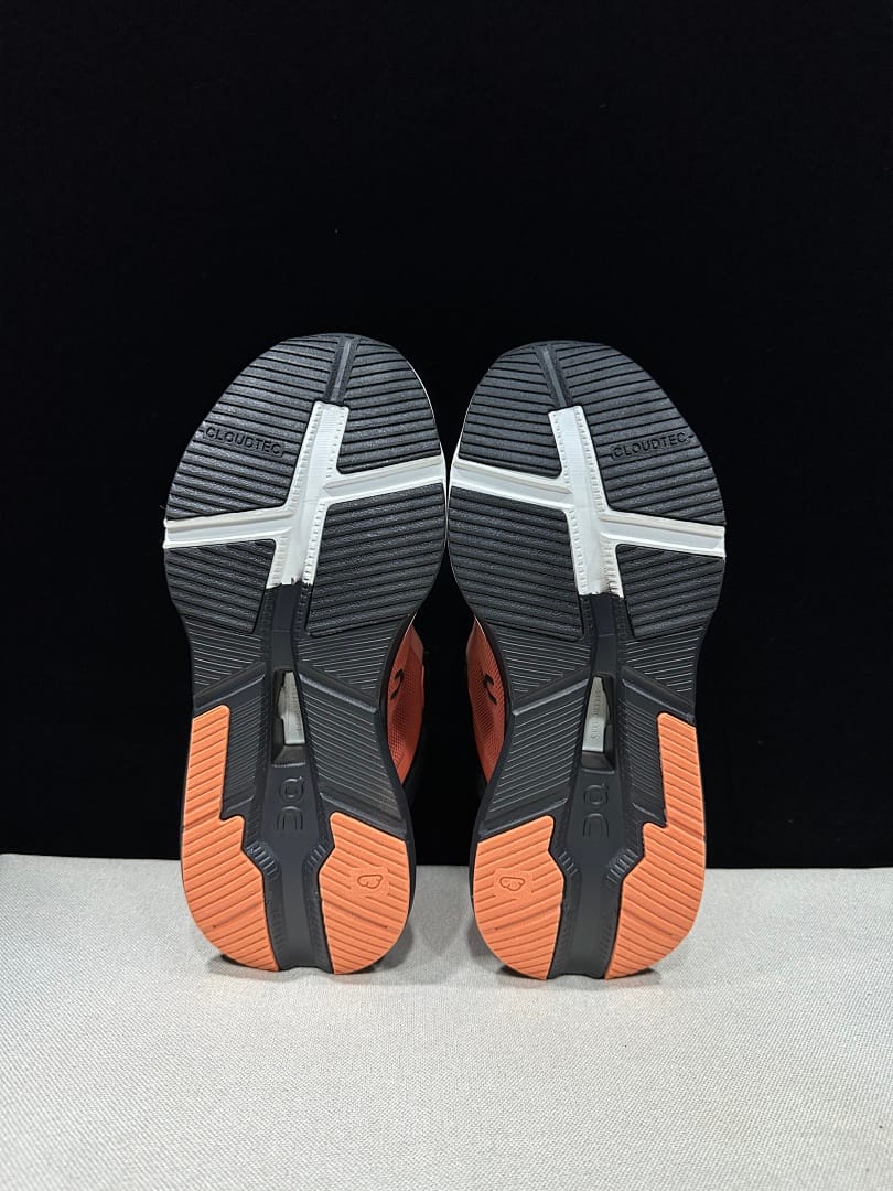 On Cloudnova X 'New Colorway' (Colorway 2)