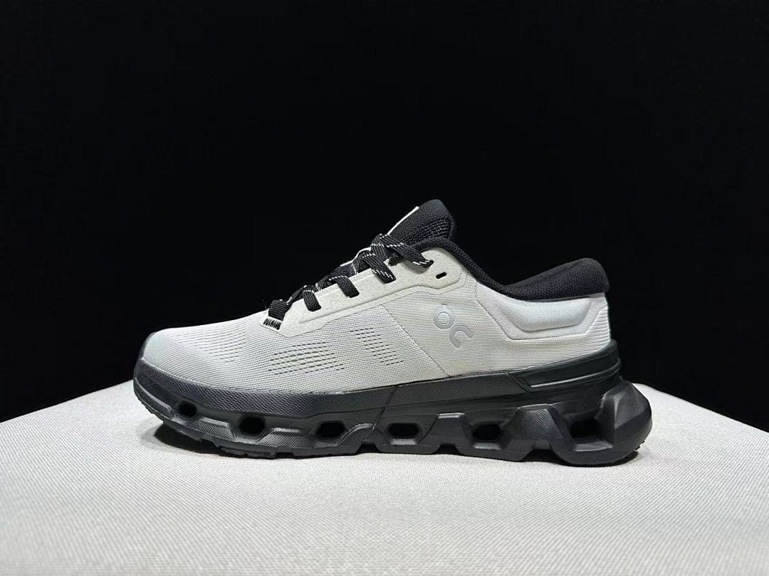 On Cloudflyer 5 'Grey Black'