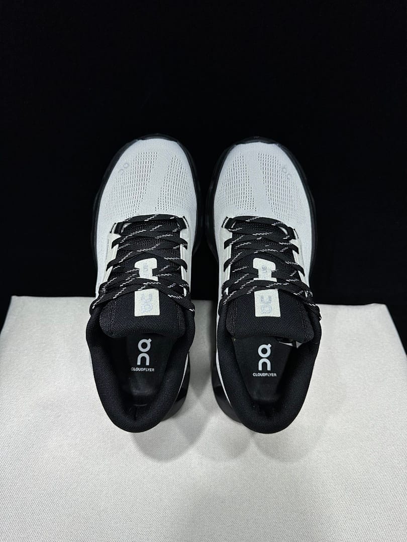 On Cloudflyer 5 'Grey Black'