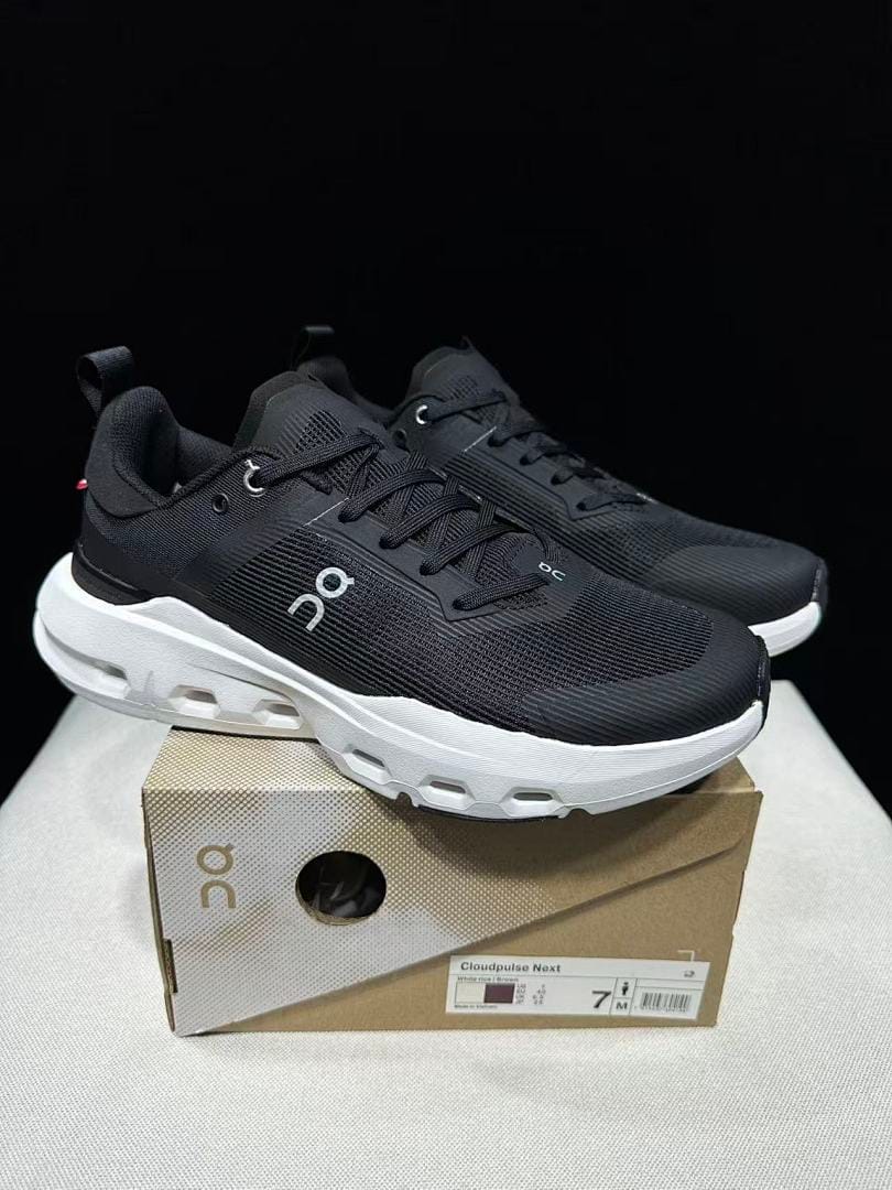 On Cloudpulse Next (Colorway 12)