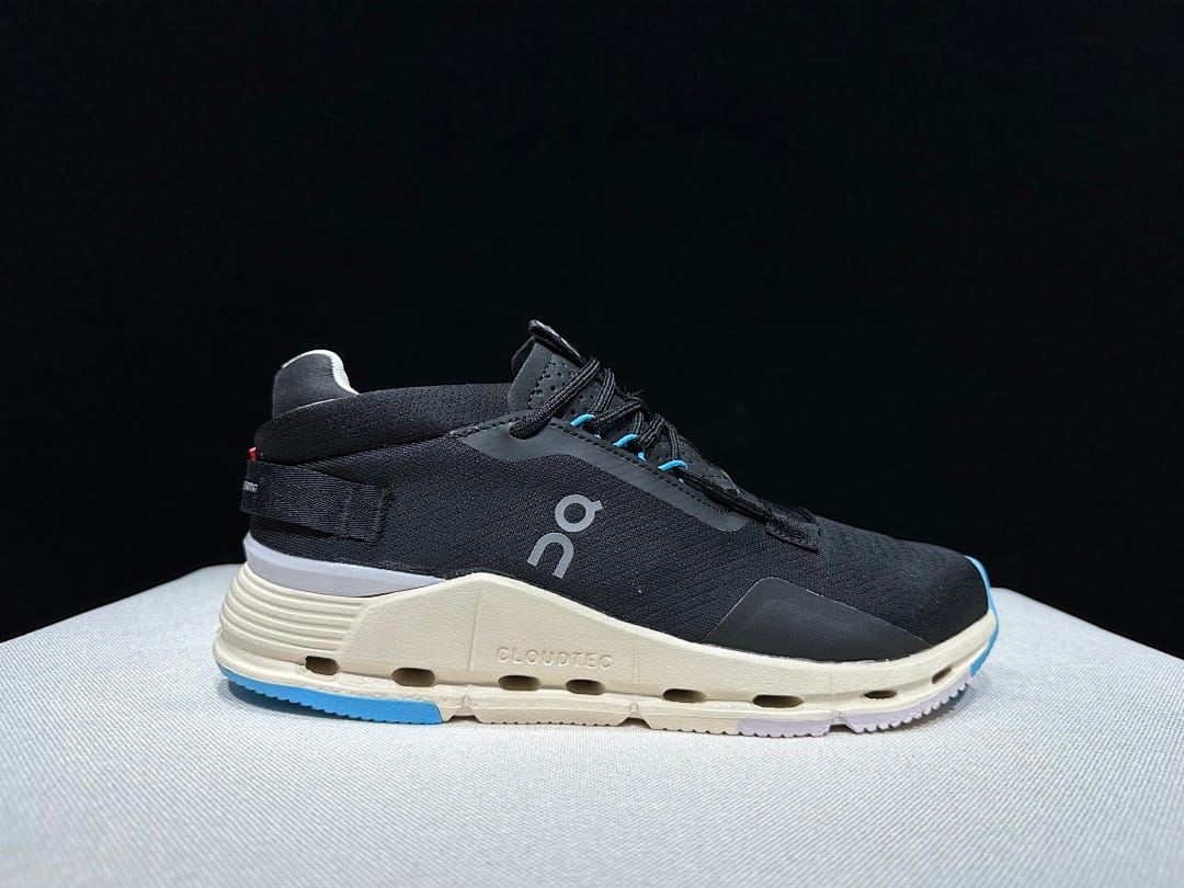 On Cloudnova 2 (Colorway 2)