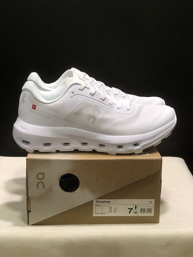 On Cloudvista 3 (Colorway 7)