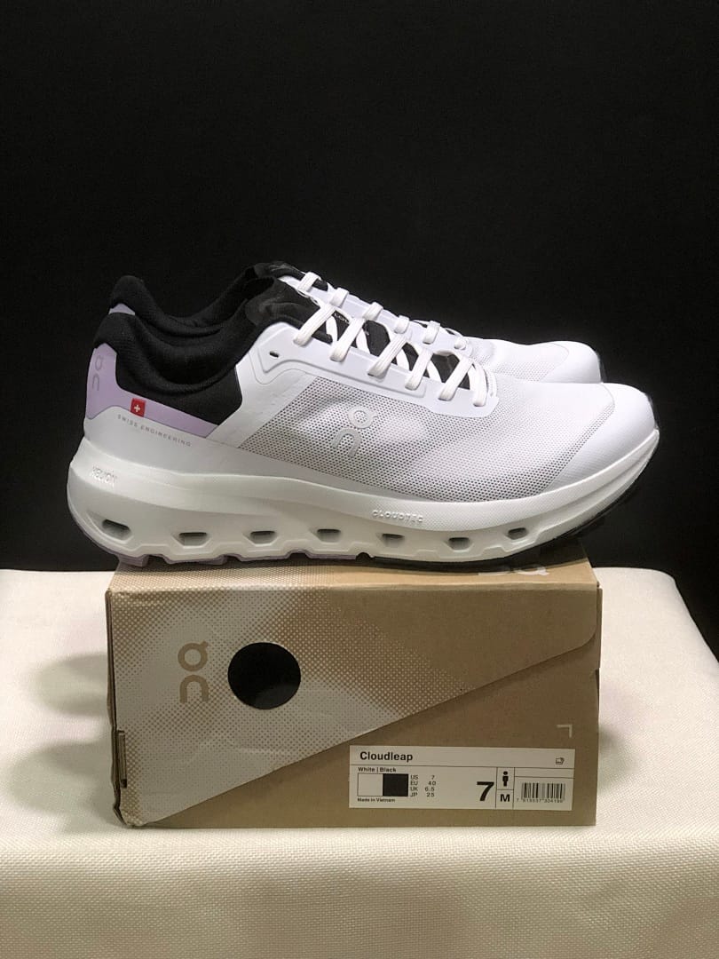 On Cloudvista 3 (Colorway 6)