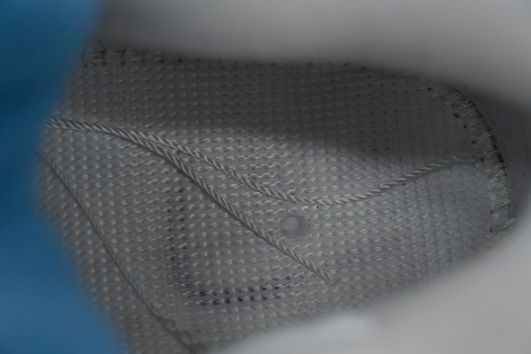 Air Jordan 4 Retro Blue"