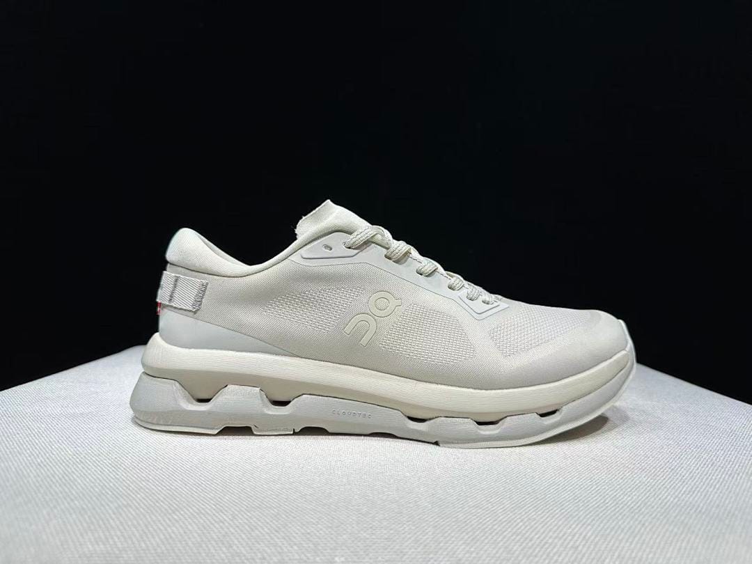 On Cloudzone × KITH 'Off White'