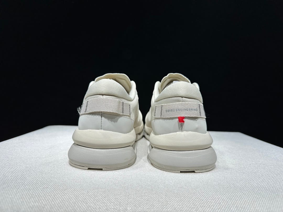 On Cloudzone × KITH 'Off White'