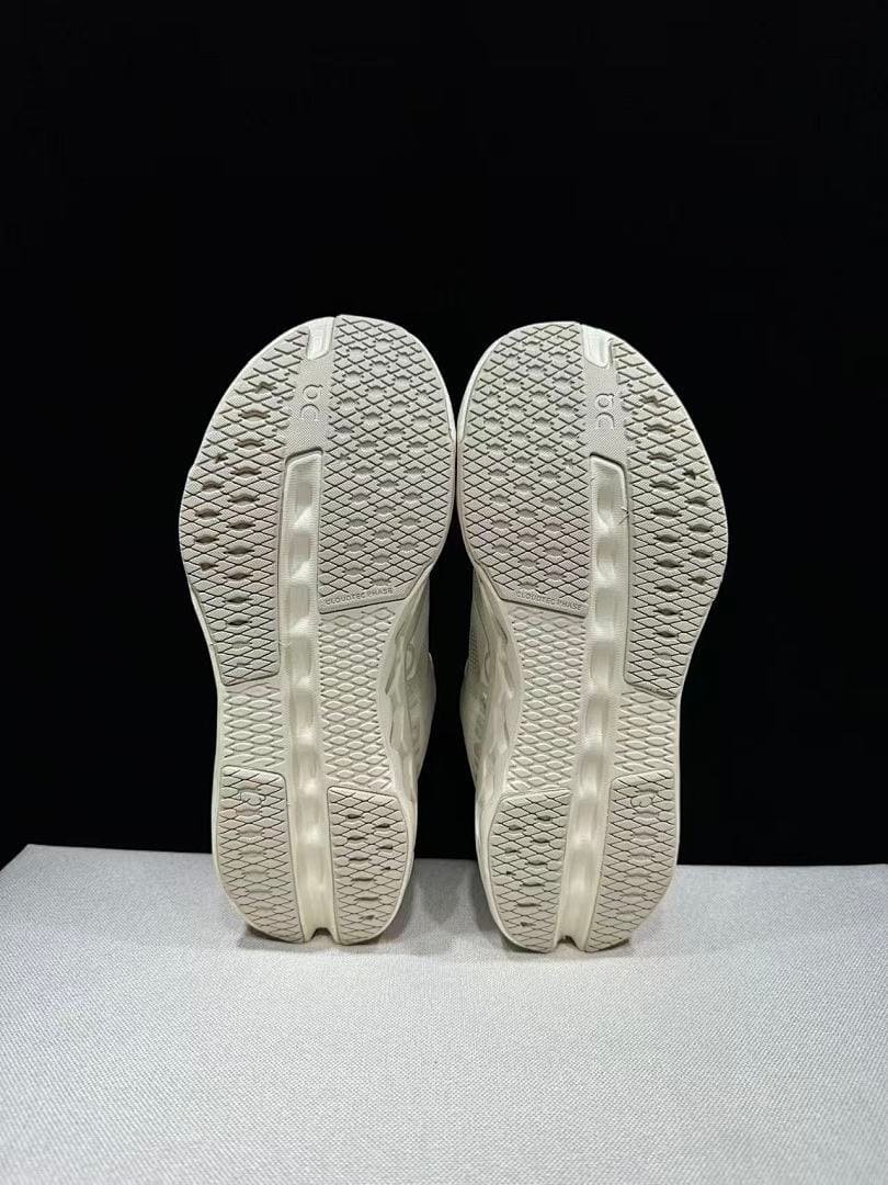 On Cloudsurfer Next 'Dewdrop White'