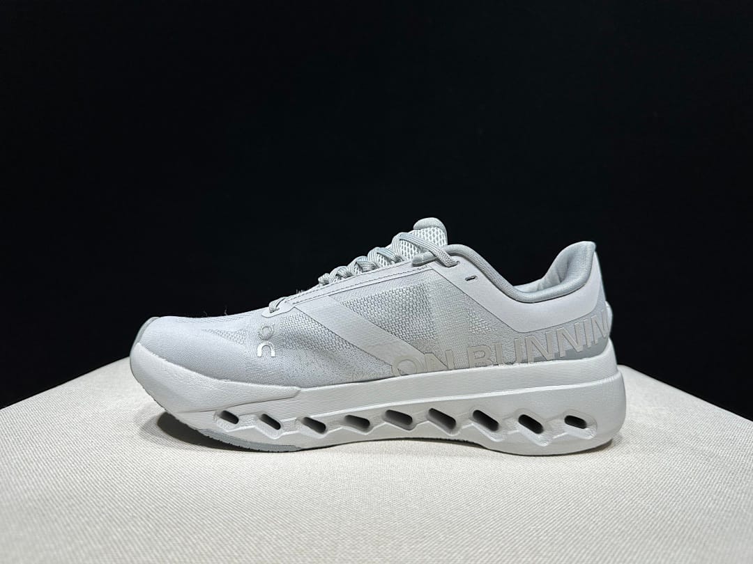 On Cloudsurfer Next (Colorway 2)