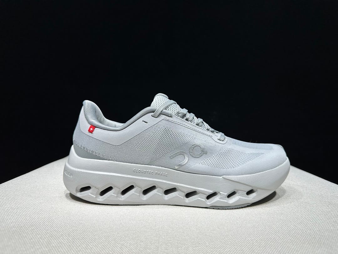 On Cloudsurfer Next (Colorway 2)