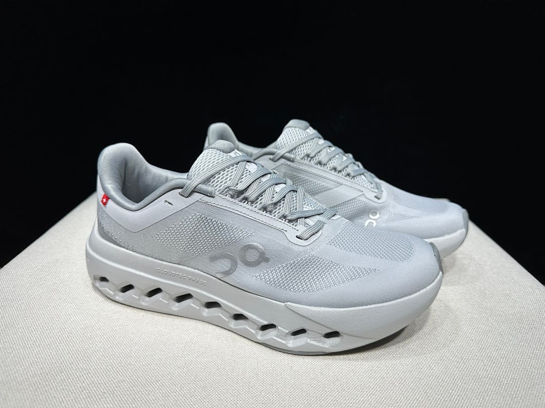 On Cloudsurfer Next (Colorway 2)