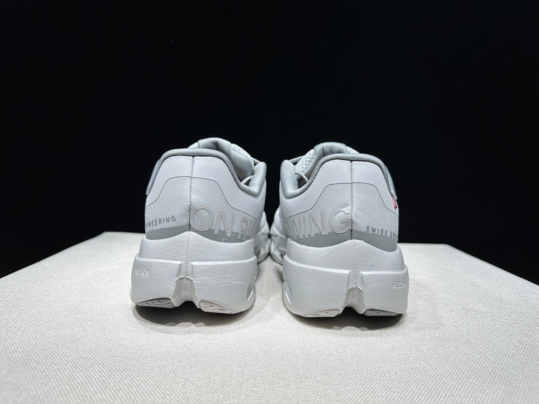 On Cloudsurfer Next (Colorway 2)