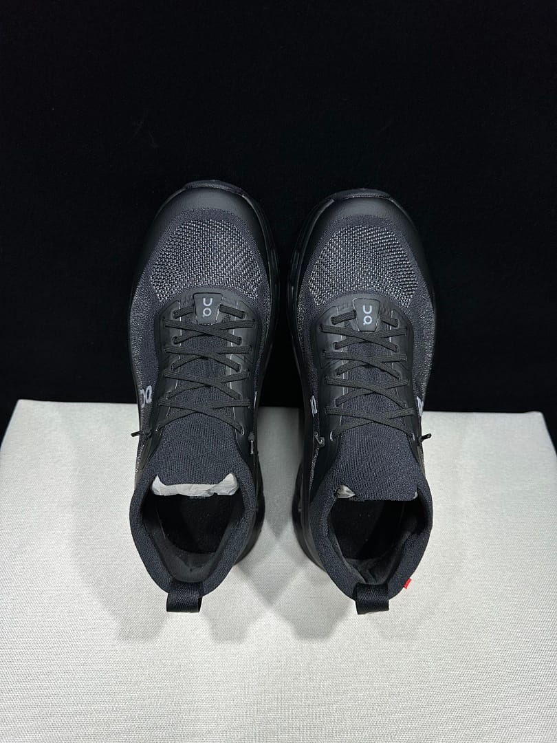 On Cloudtilt Moon Zendaya 'Triple Black'