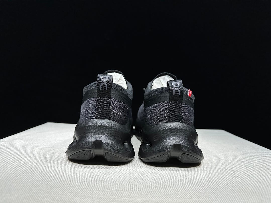 On Cloudtilt Moon Zendaya 'Triple Black'