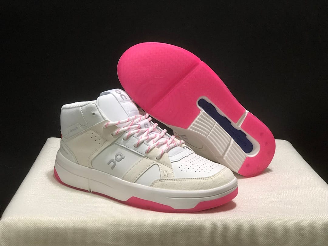 On THE ROGER Clubhouse 3 (Colorway 3)