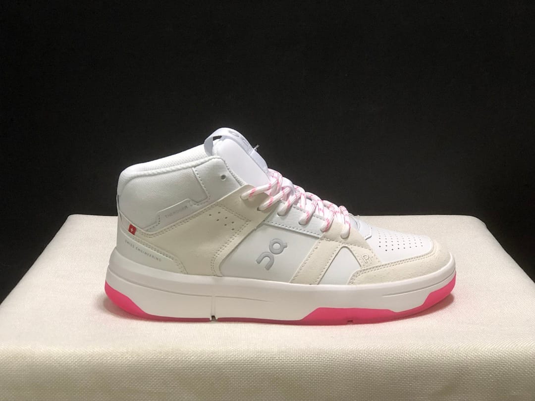 On THE ROGER Clubhouse 3 (Colorway 3)