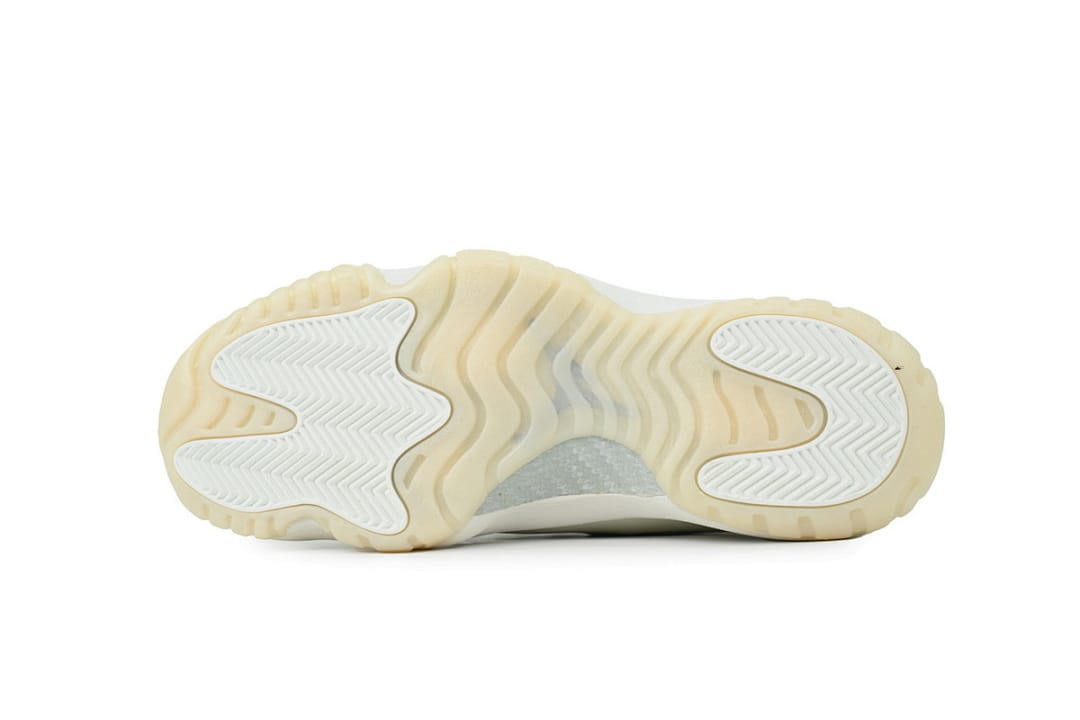 Air Jordan 11 Retro x XH Edition Grand Finale