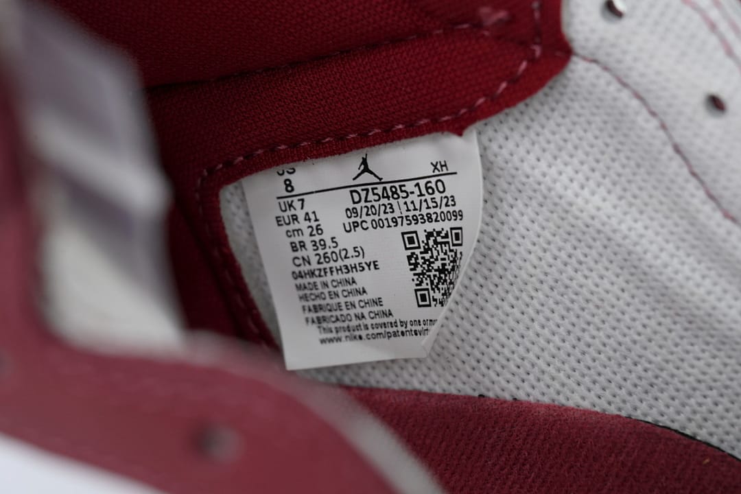 Air Jordan 1 Retro High OG Artisanal Red