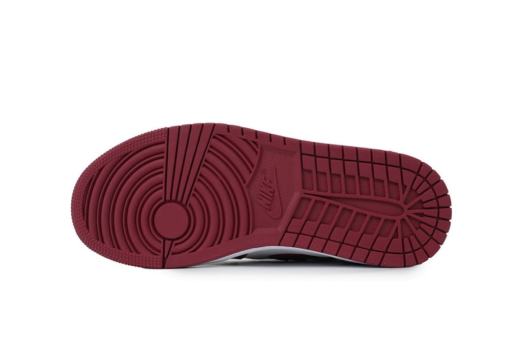 Air Jordan 1 Retro High OG Artisanal Red