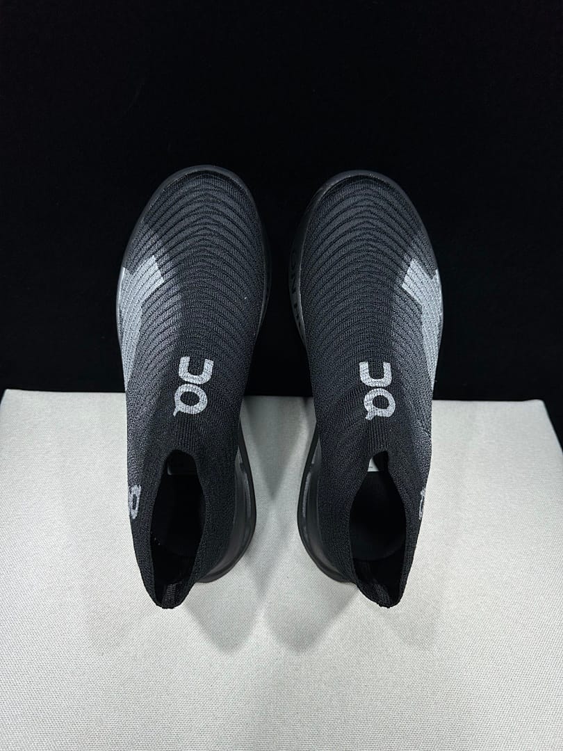 On Cloudboom Strike LS (Colorway 7)
