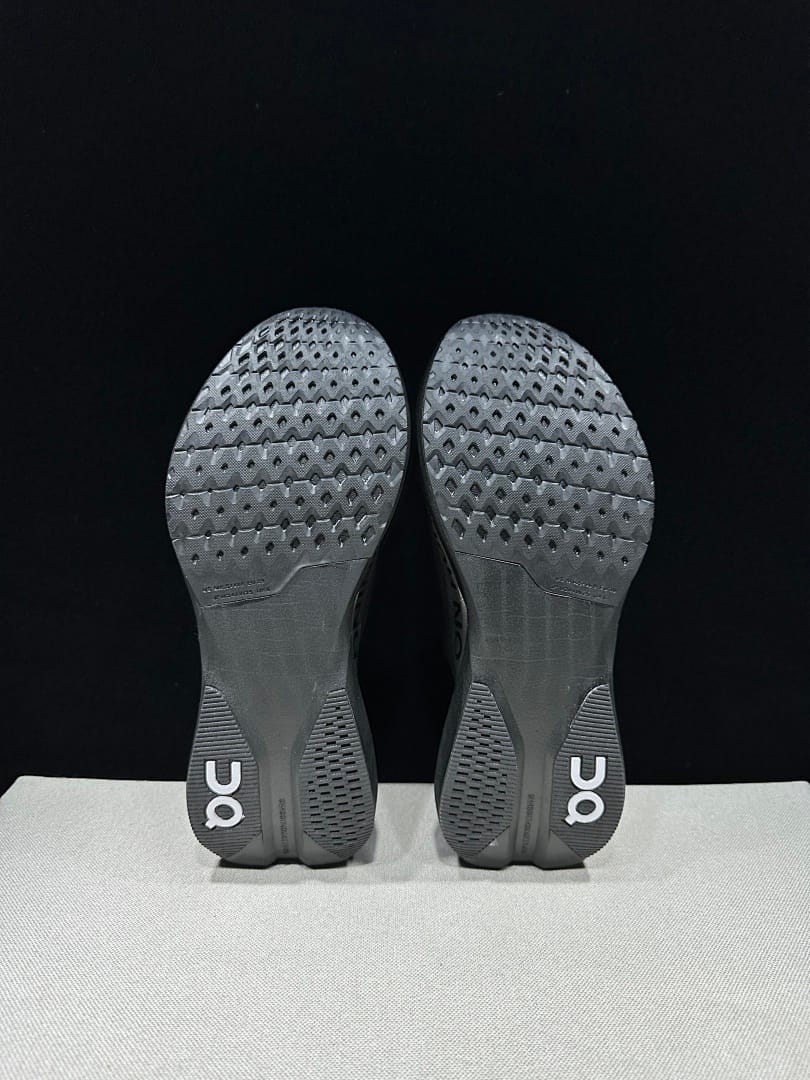 On Cloudboom Strike LS (Colorway 7)