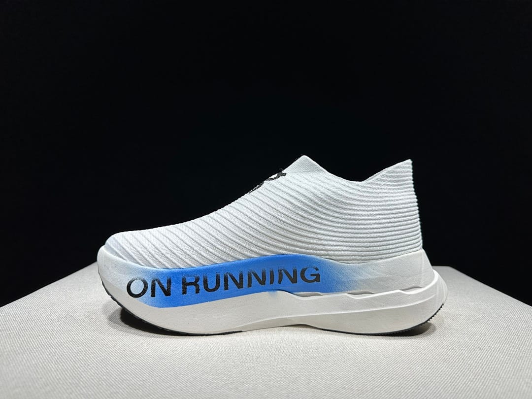 On Cloudboom Strike LS (Colorway 4)