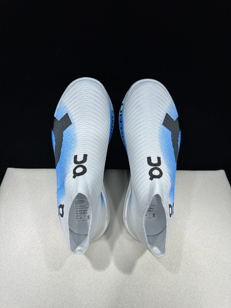 On Cloudboom Strike LS (Colorway 4)