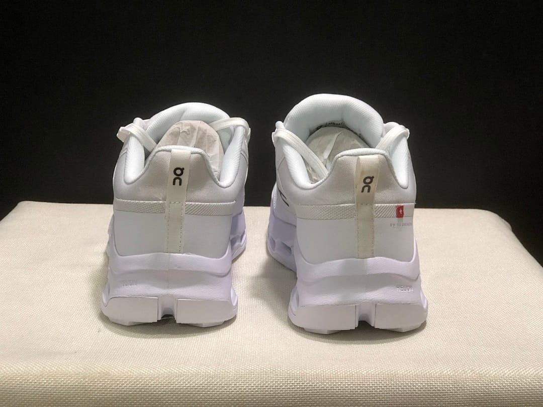 On Cloudhorizon 2 (Colorway 7)